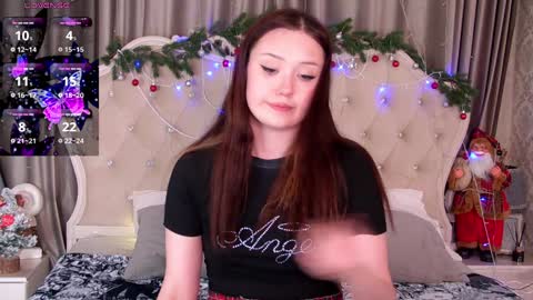 Miriam WhiteF online show from December 27, 7:03 pm