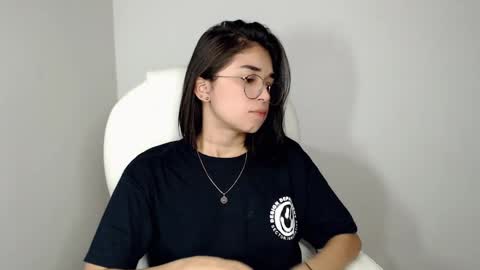 Snapshot of misha__sweet__27 chatting on January 15, 2:38 am misha online show from January 15, 2:38 am