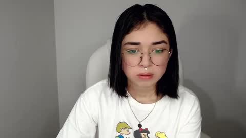 Snapshot of misha__sweet__27 chatting on January 17, 12:31 am misha online show from January 17, 12:31 am