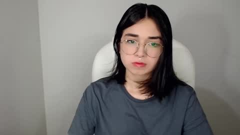 Snapshot of misha__sweet__27 chatting on February 7, 8:11 am misha online show from February 7, 8:11 am