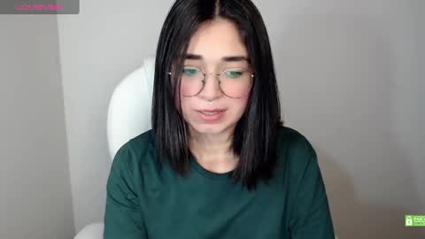 Snapshot of misha__sweet__27 chatting on February 14, 6:45 am misha online show from February 14, 6:45 am