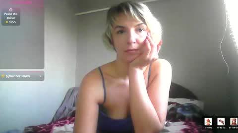 Mishelle online show from April 5, 3:55 pm