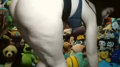 mishkababygirl online show from January 24, 1:36 pm