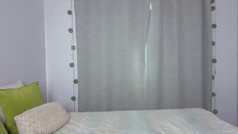 Elora online show from May 8, 9:56 am