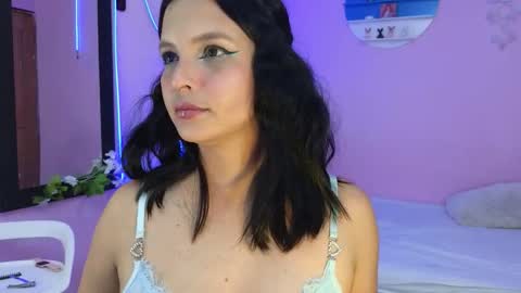 Snapshot of misofialeal chatting on September 8, 7:13 pm misofialeal online show from September 8, 7:13 pm
