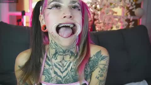 miss___angel online show from May 12, 4:13 pm