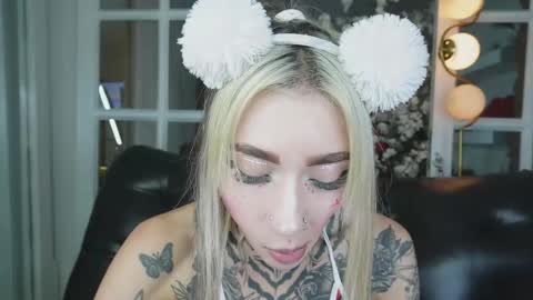 miss___angel online show from February 2, 11:09 am