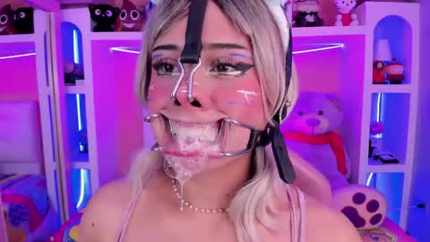 Megan online show from May 23, 3:27 am
