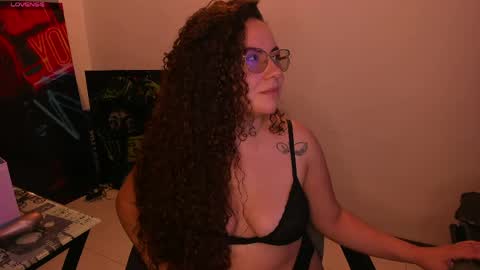 miss_alisse online show from May 20, 4:09 am