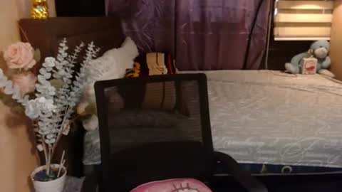 miss angelic15 online show from March 26, 1:30 am