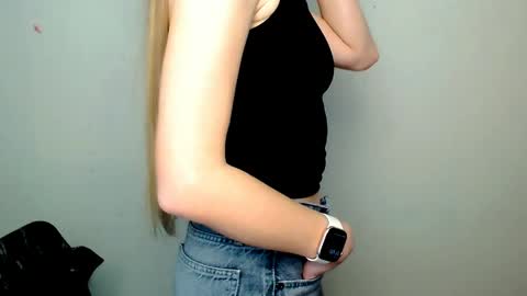 Angelina online show from May 20, 6:10 am