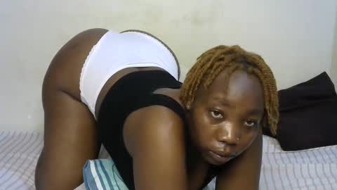 miss_bani online show from May 11, 3:29 pm