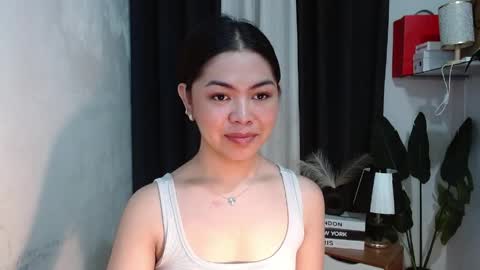 Briella online show from May 23, 5:33 pm