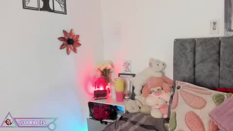 lucy 3 online show from May 15, 3:54 am