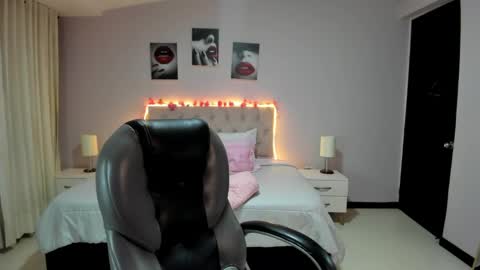 Cataleya online show from May 19, 11:17 am