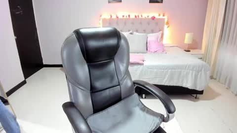 Cataleya online show from May 8, 12:08 pm