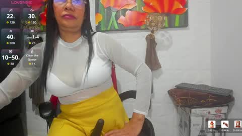 Clare PocaHose online show from May 26, 12:43 am