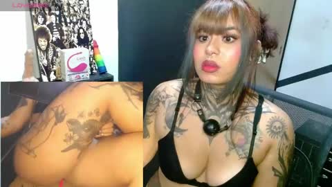 miss_clover online show from May 27, 11:51 am