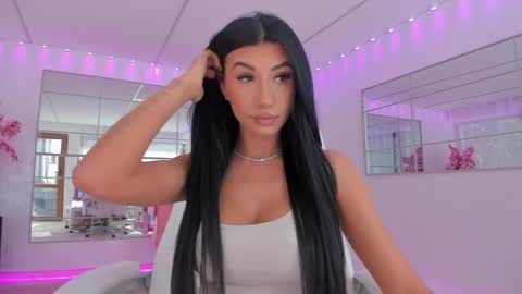miss_diamond__ online show from May 7, 6:28 am
