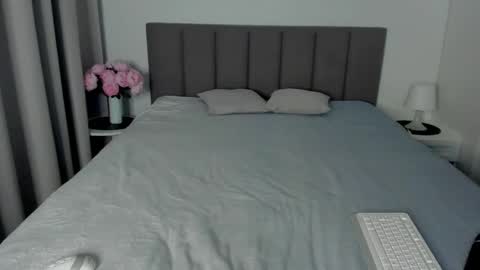 Snapshot of miss_emilyy chatting on February 15, 6:12 pm Emily online show from February 15, 6:12 pm