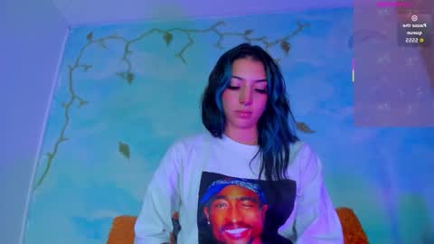 miss_evans_ online show from January 15, 3:12 am