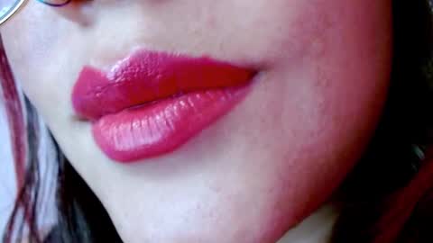 Snapshot of miss_evoleth2 chatting on January 25, 1:21 am Miss Evoleth online show from January 25, 1:21 am