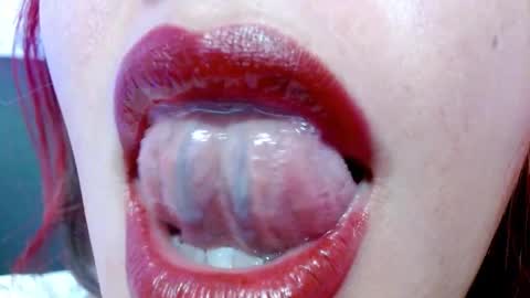 Snapshot of miss_evoleth2 chatting on March 8, 1:26 am Miss Evoleth online show from March 8, 1:26 am
