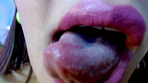 Snapshot of miss_evoleth2 chatting on March 6, 2:18 pm Miss Evoleth online show from March 6, 2:18 pm