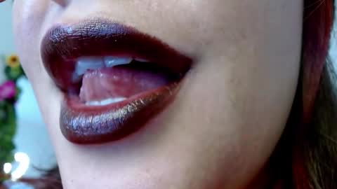 Snapshot of miss_evoleth2 chatting on December 27, 1:28 pm Miss Evoleth online show from December 27, 1:28 pm