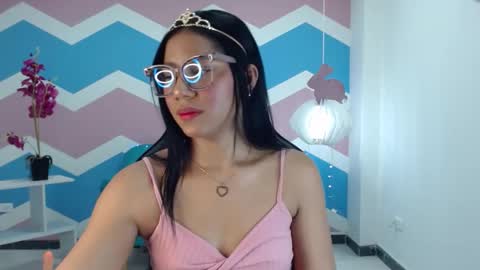 miss_honey1 online show from February 1, 11:58 pm