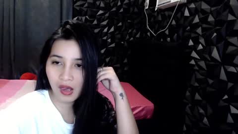 miss_innocent18 online show from January 5, 7:07 pm