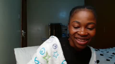 Miss Kiarrafit online show from December 8, 7:54 pm