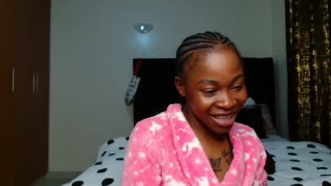 Miss Kiarrafit online show from December 16, 9:41 pm