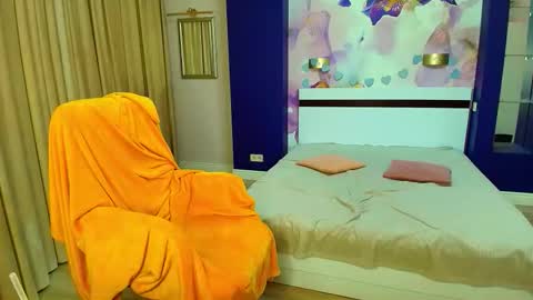 miss_kiten online show from May 11, 1:29 am