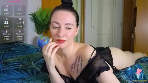 Laura online show from May 20, 11:07 am