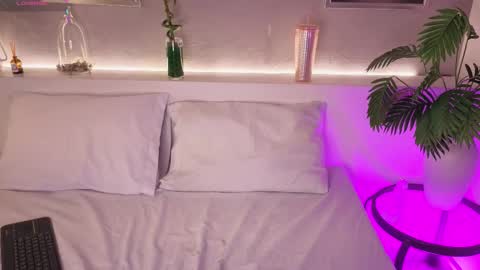   online show from March 17, 2:26 am