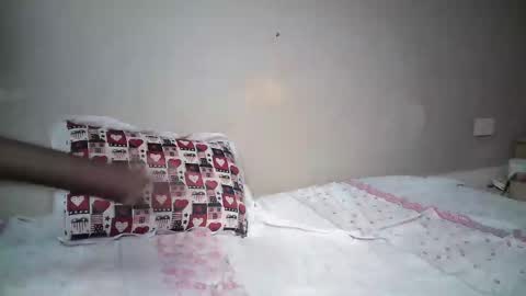 miss_pretty01 online show from May 19, 1:56 am