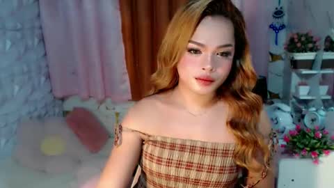 miss_scott online show from October 4, 8:31 am
