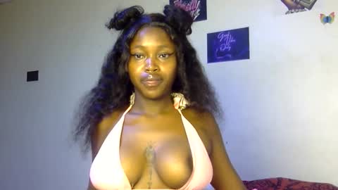 miss_sexyyy online show from October 14, 9:17 pm