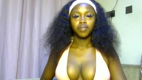 miss_sexyyy online show from October 18, 12:57 am
