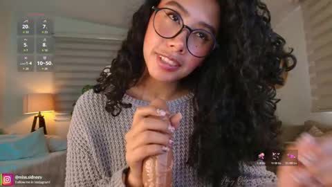 Amy Olivera online show from May 13, 4:24 pm