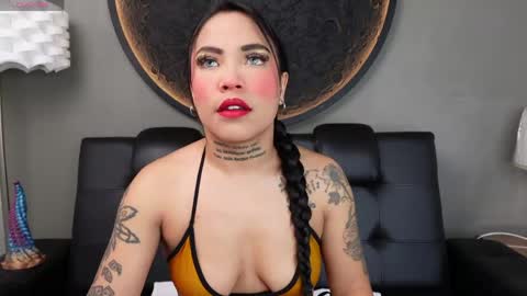 Vaiolette online show from May 20, 11:07 am