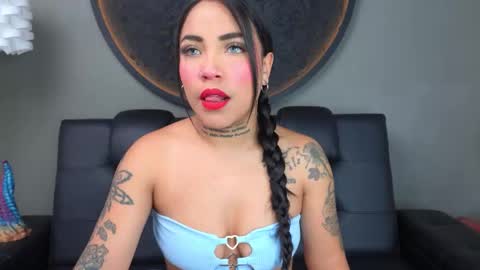 Vaiolette online show from February 11, 11:12 am