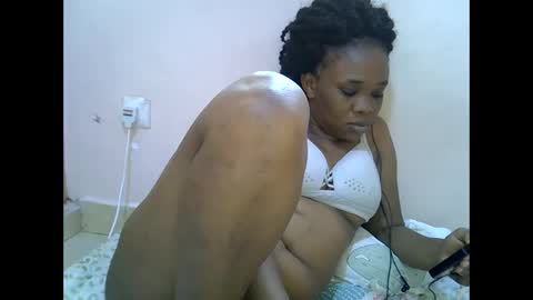 miss_velour online show from May 17, 10:47 am