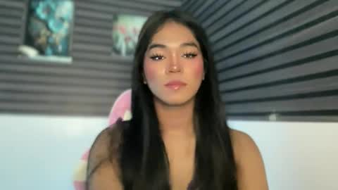 miss_veron_xoxo online show from May 4, 9:40 pm
