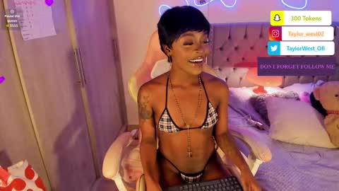 Tay Tay Independent Model   online show from October 17, 4:48 am