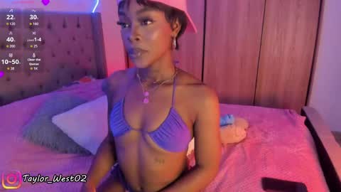 Tay Tay Independent Model   online show from June 5, 6:52 am