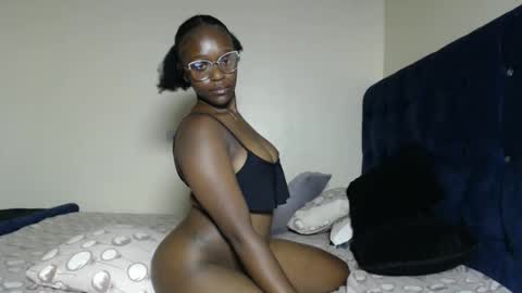 miss_wet_bunny online show from September 28, 12:50 am
