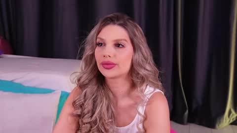 Claire online show from April 9, 7:19 pm