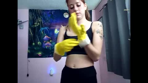 Snapshot of misseeva chatting on December 9, 6:03 pm MissEeva online show from December 9, 6:03 pm